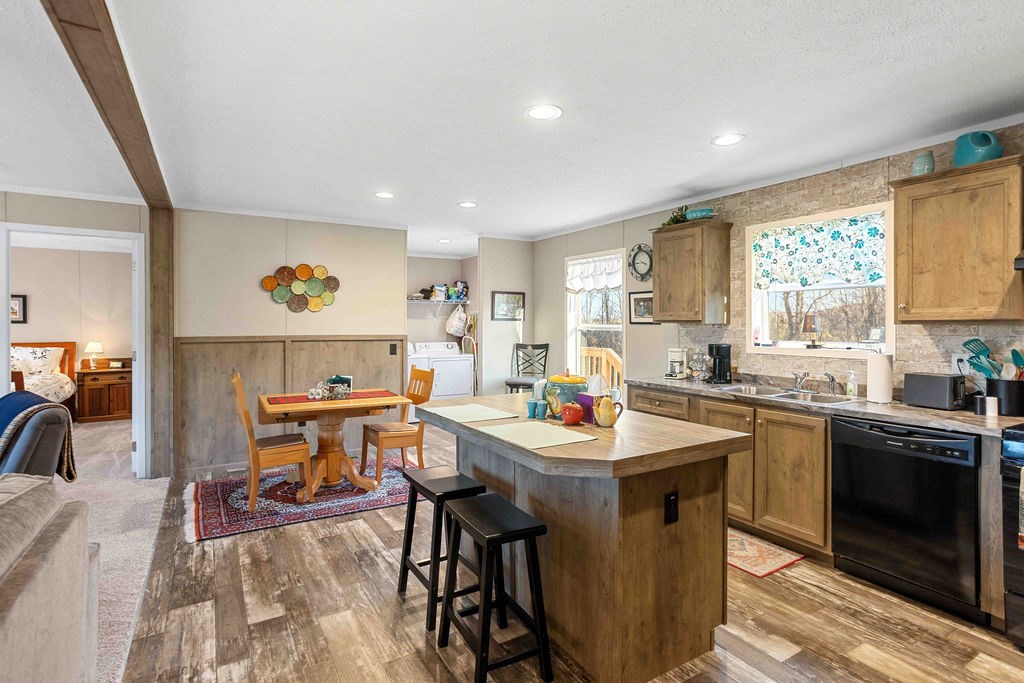 Middlebury Center, Pennsylvania 16935, United States, 3 Bedrooms Bedrooms, ,2 BathroomsBathrooms,Residential,Active,250050