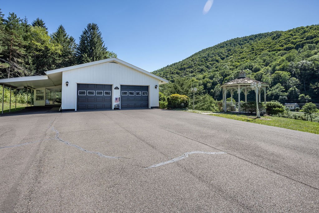 Galeton, Pennsylvania 16922, United States, 4 Bedrooms Bedrooms, ,3 BathroomsBathrooms,Residential,Active,175422