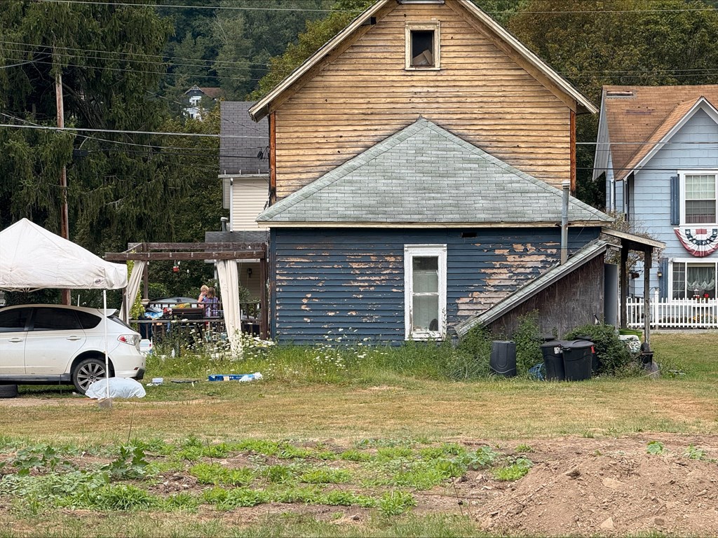 Galeton, Pennsylvania 16922, United States, 3 Bedrooms Bedrooms, ,2 BathroomsBathrooms,Residential,Active,194192