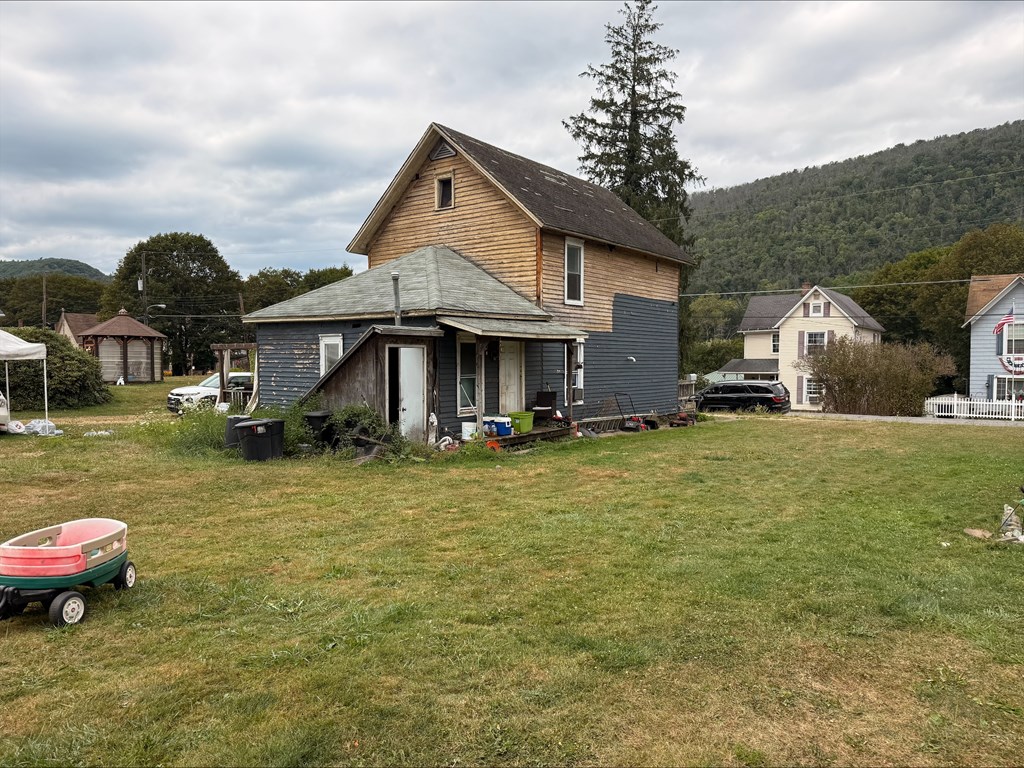 Galeton, Pennsylvania 16922, United States, 3 Bedrooms Bedrooms, ,2 BathroomsBathrooms,Residential,Active,194192