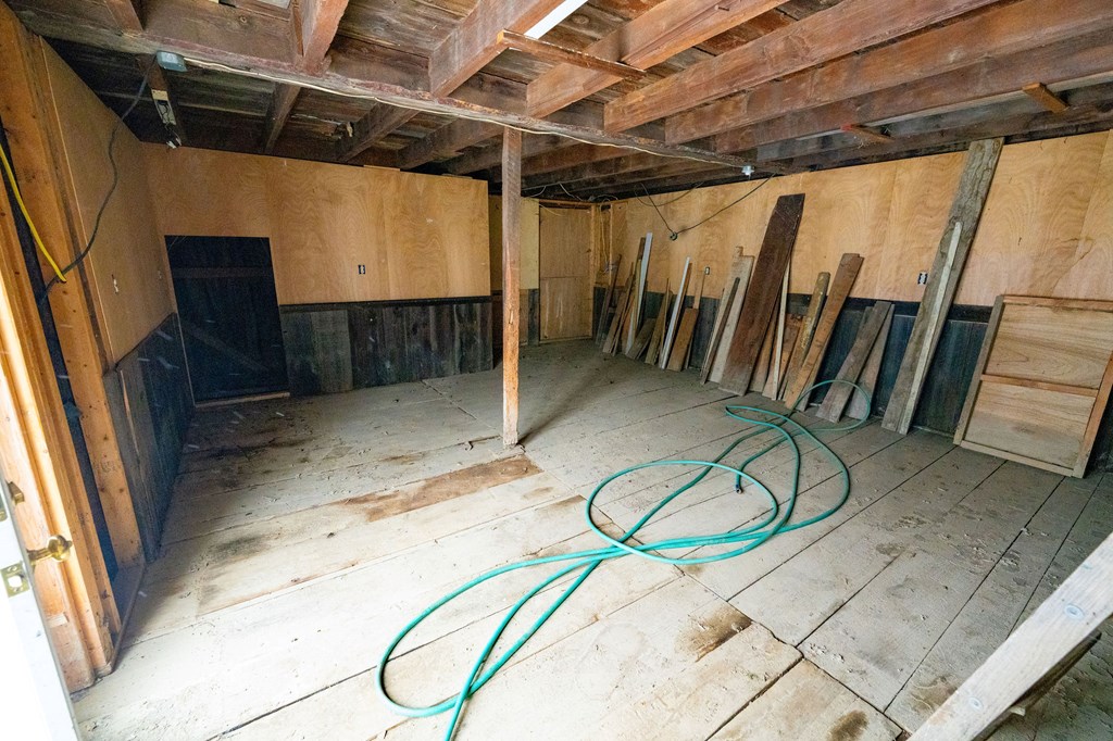 Westfield, Pennsylvania 16950, United States, 2 Bedrooms Bedrooms, ,1 BathroomBathrooms,Residential,Active,2302