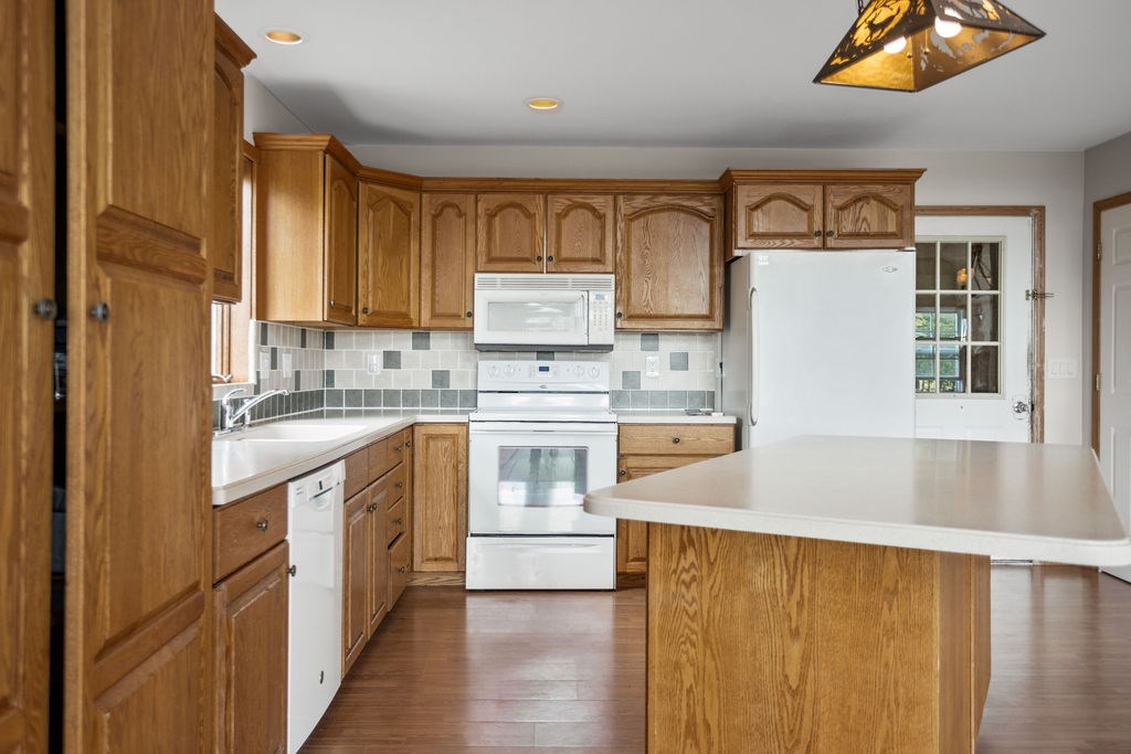 Tioga, Pennsylvania 16946, United States, 3 Bedrooms Bedrooms, ,2 BathroomsBathrooms,Residential,Active,201032