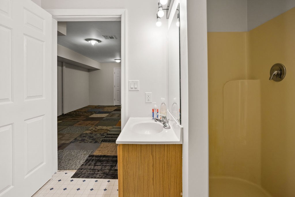 Tioga, Pennsylvania 16946, United States, 3 Bedrooms Bedrooms, ,2 BathroomsBathrooms,Residential,Active,201032