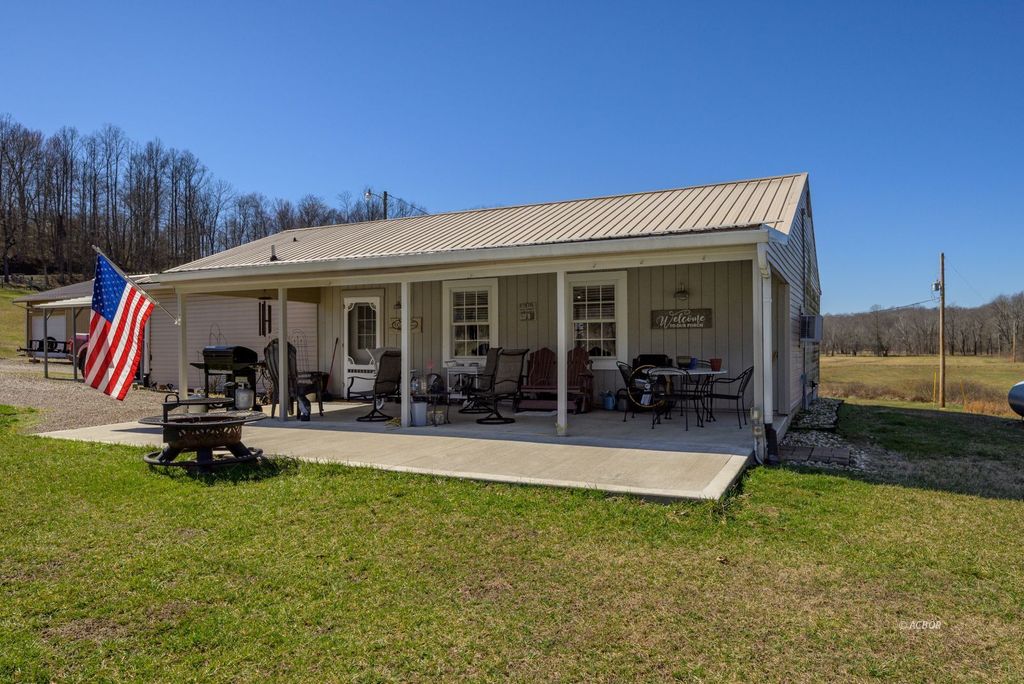 Photo of 446 Shaffer School Rd Rd, Oak Hill, OH 45656 (MLS # 2434553)