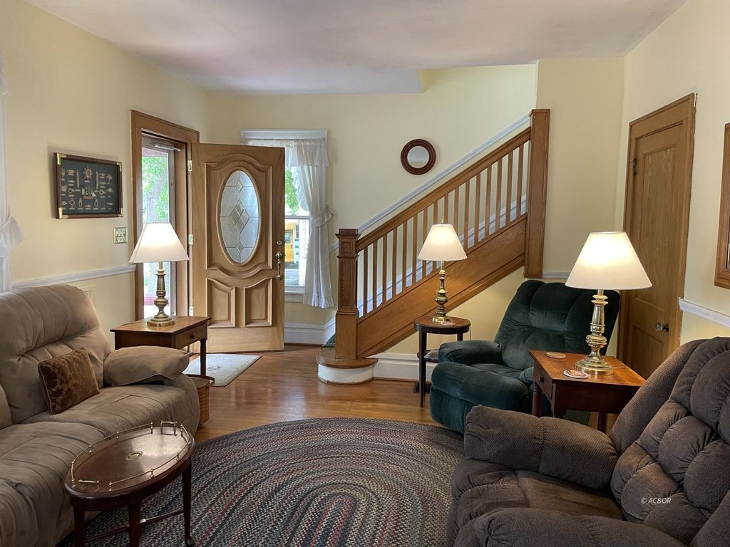 Photo of 76 Morris Ave, Athens, OH 45701 (MLS # 2434853)