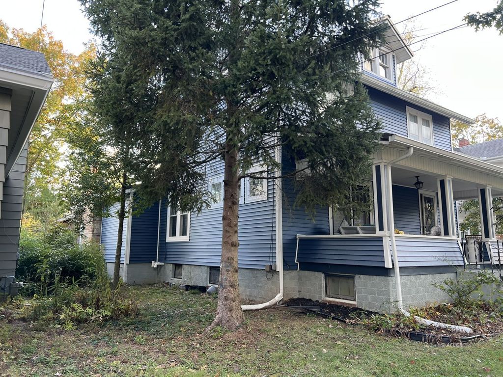 Photo of 135 Morris Avenue Ave, Athens, OH 45701 (MLS # 2434519)