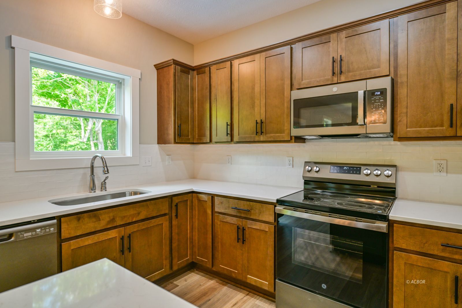 23 Walnut Ct