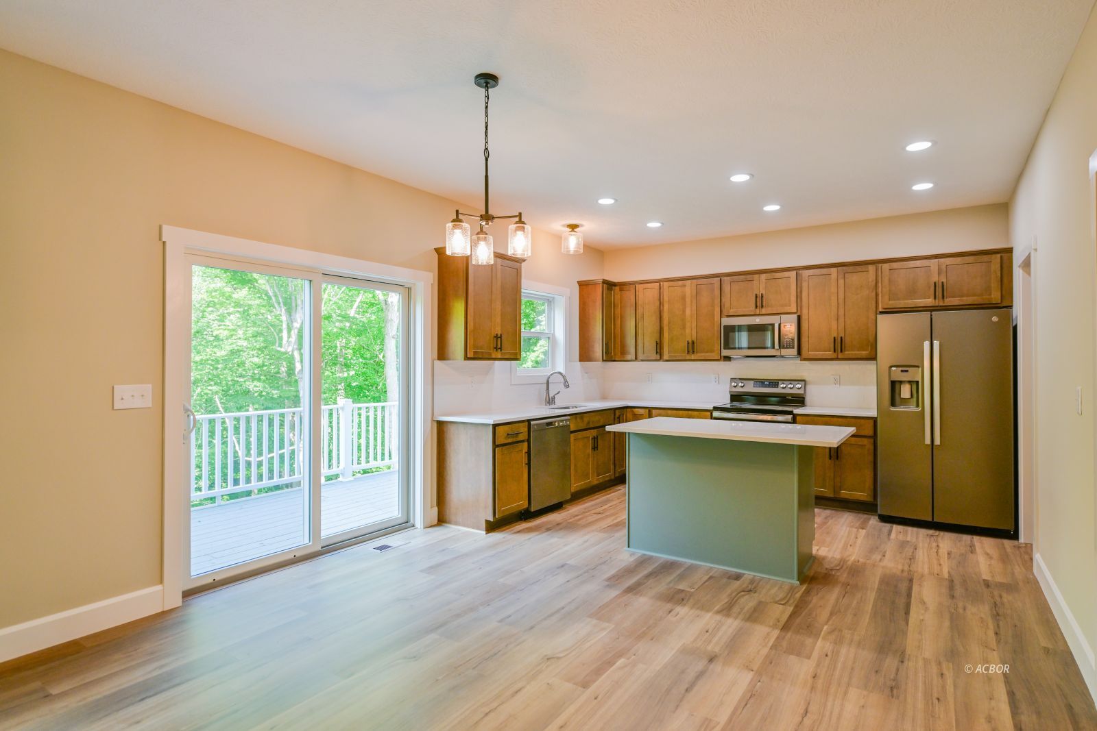 23 Walnut Ct