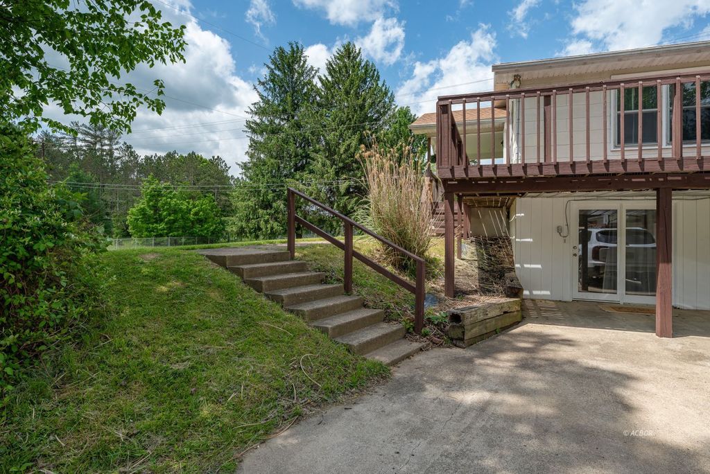 Photo of 2260 US Highway 50 W, Albany, OH 45710 (MLS # 2434935)
