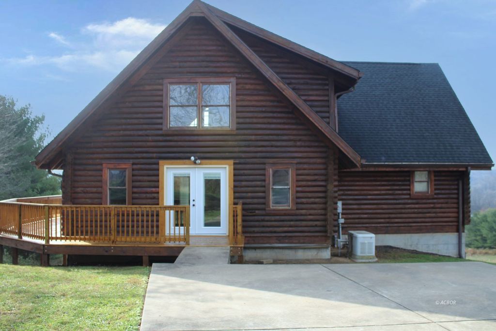 Photo of 170 Fred Smith Rd, New Matamoras, OH 45767 (MLS # 2434449)