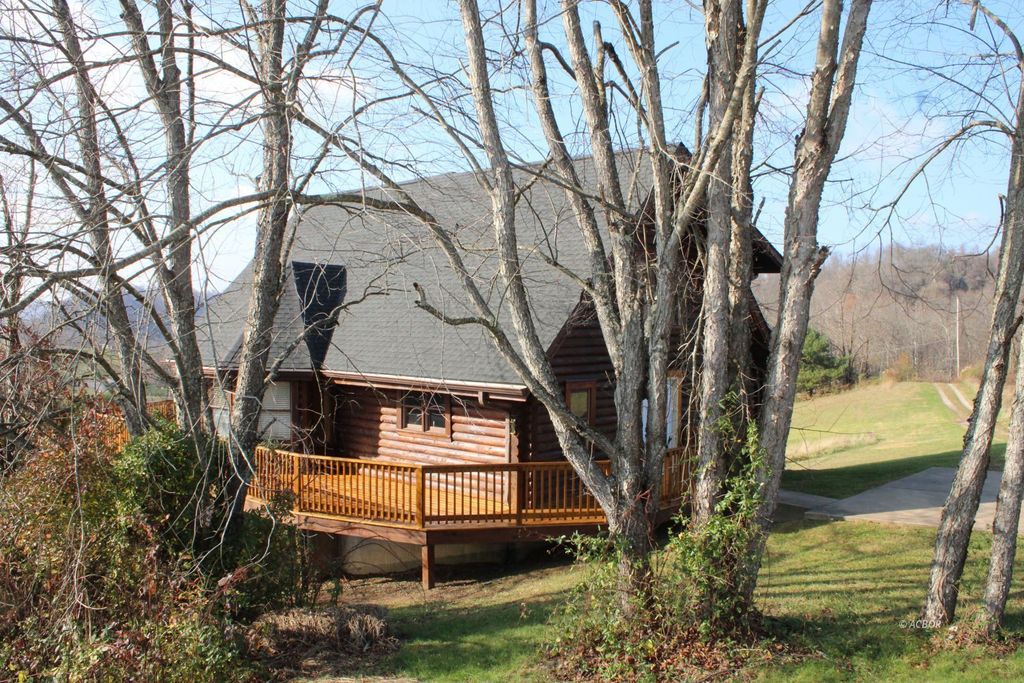 Photo of 170 Fred Smith Rd, New Matamoras, OH 45767 (MLS # 2434449)