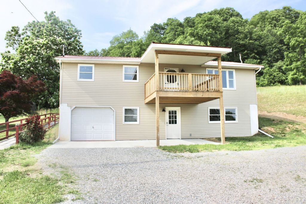 Photo of 3202 State Route 124, Racine, OH 45771 (MLS # 2434985)