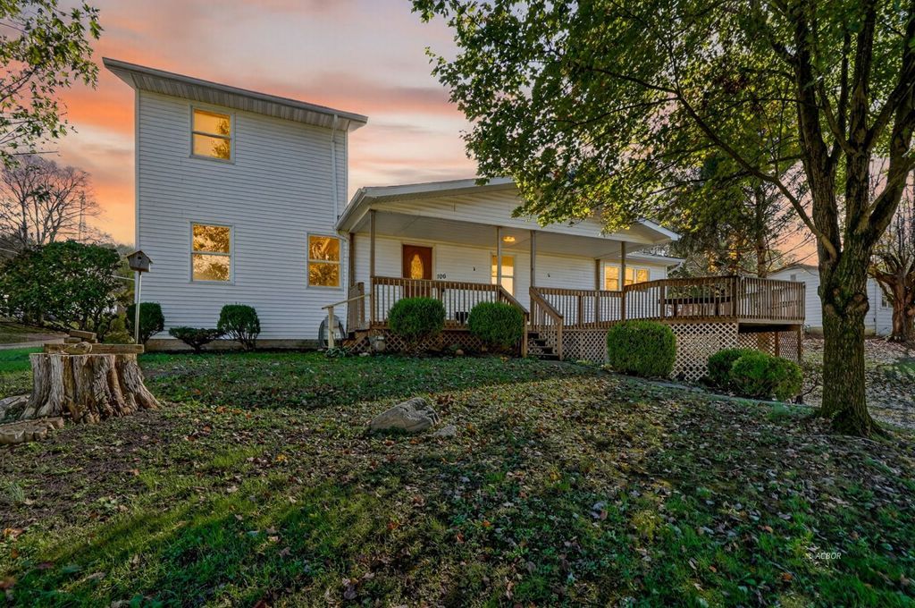 Photo of 106 Jane Dr, Mcarthur, OH 45651 (MLS # 2434114)