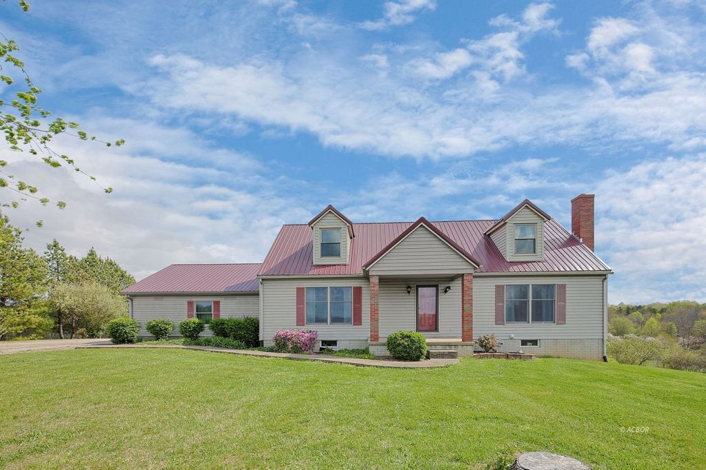 Photo of 28143 OLD SR 346, Albany, OH 45710 (MLS # 2434798)