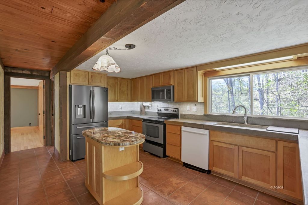 Photo of 16496 South Canaan Rd Rd, Athens, OH 45701 (MLS # 2434803)