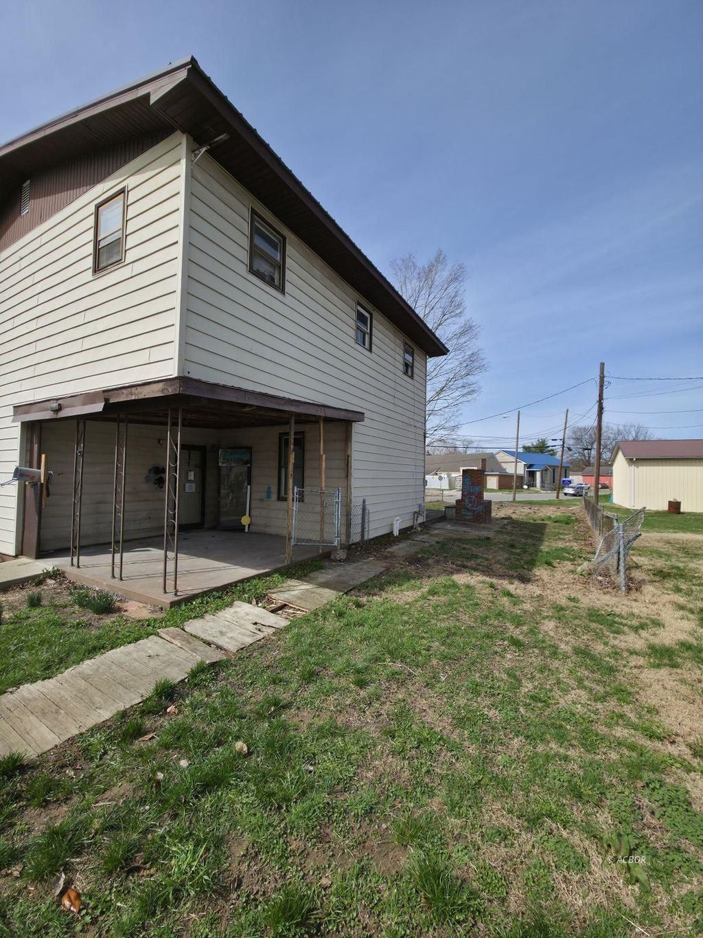 Photo of 304 W 5th St, Waverly, OH 45690 (MLS # 2434606)