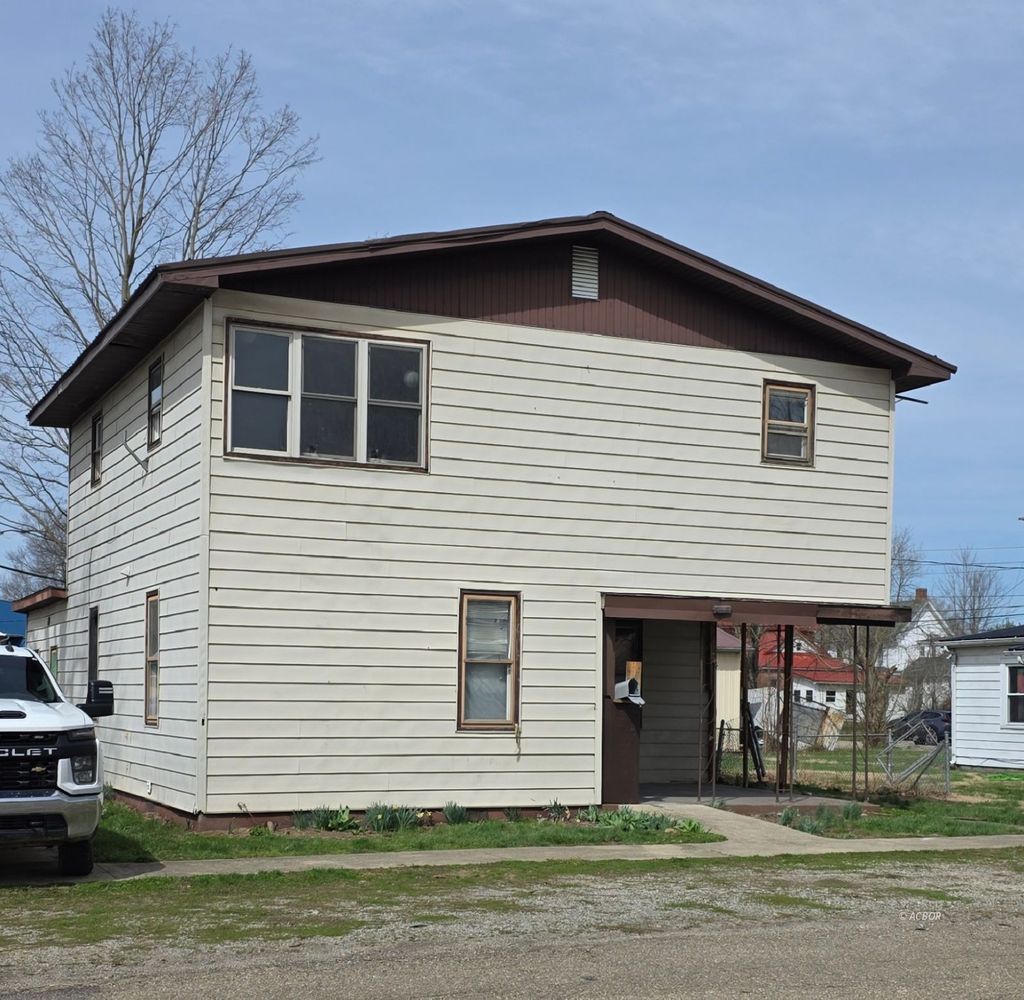 Photo of 304 W 5th St, Waverly, OH 45690 (MLS # 2434606)