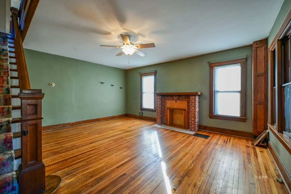 Photo of 305 E State St, Athens, OH 45701 (MLS # 2434558)