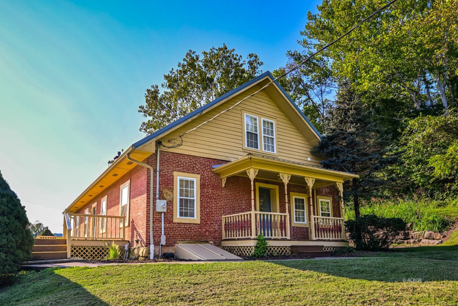 15636 Dutch Creek Rd