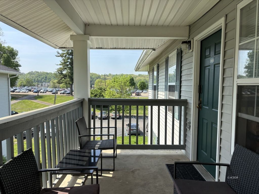 Photo of 15 S Shafer St #1405, Athens, OH 45701 (MLS # 2434819)