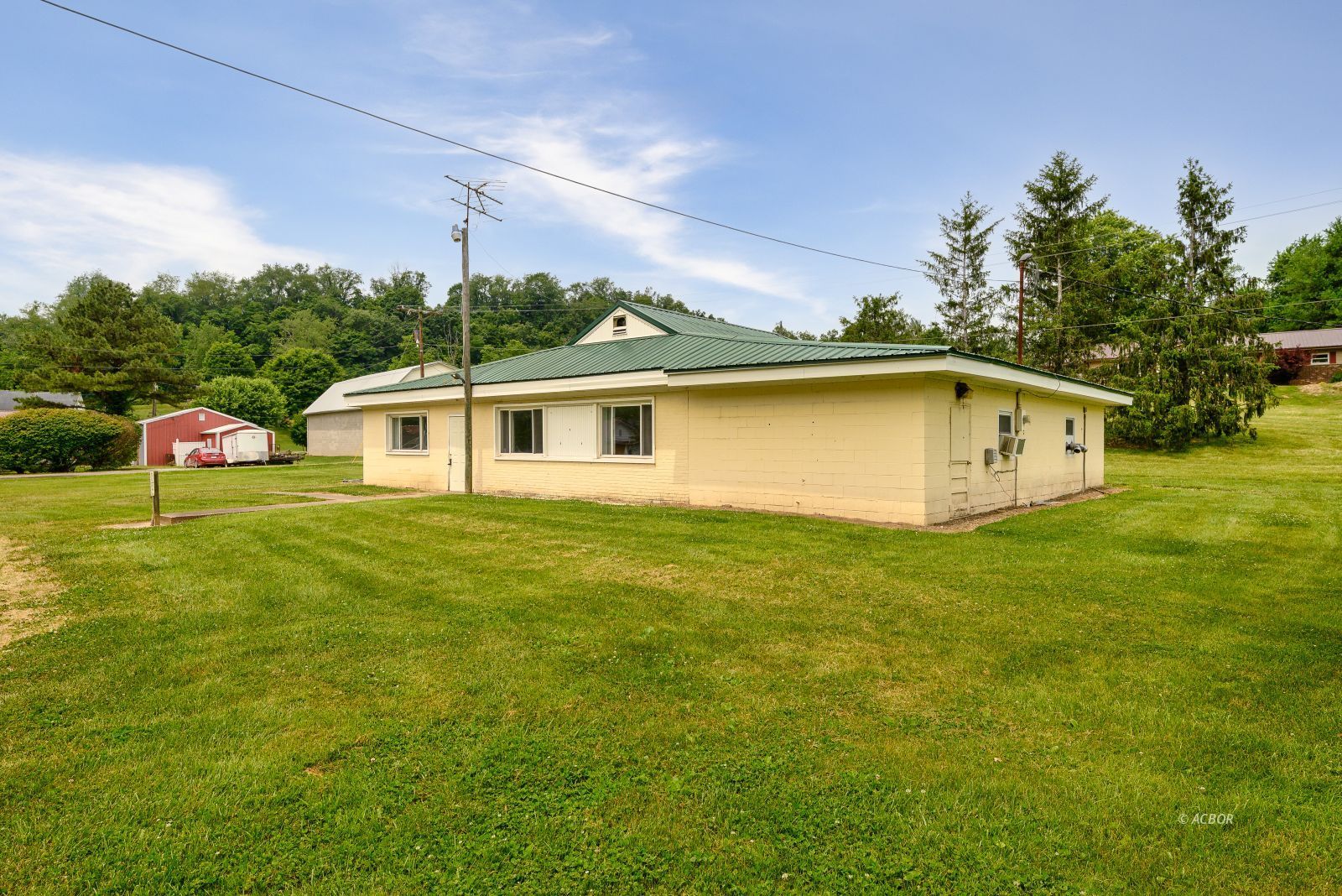 39520 Bradbury