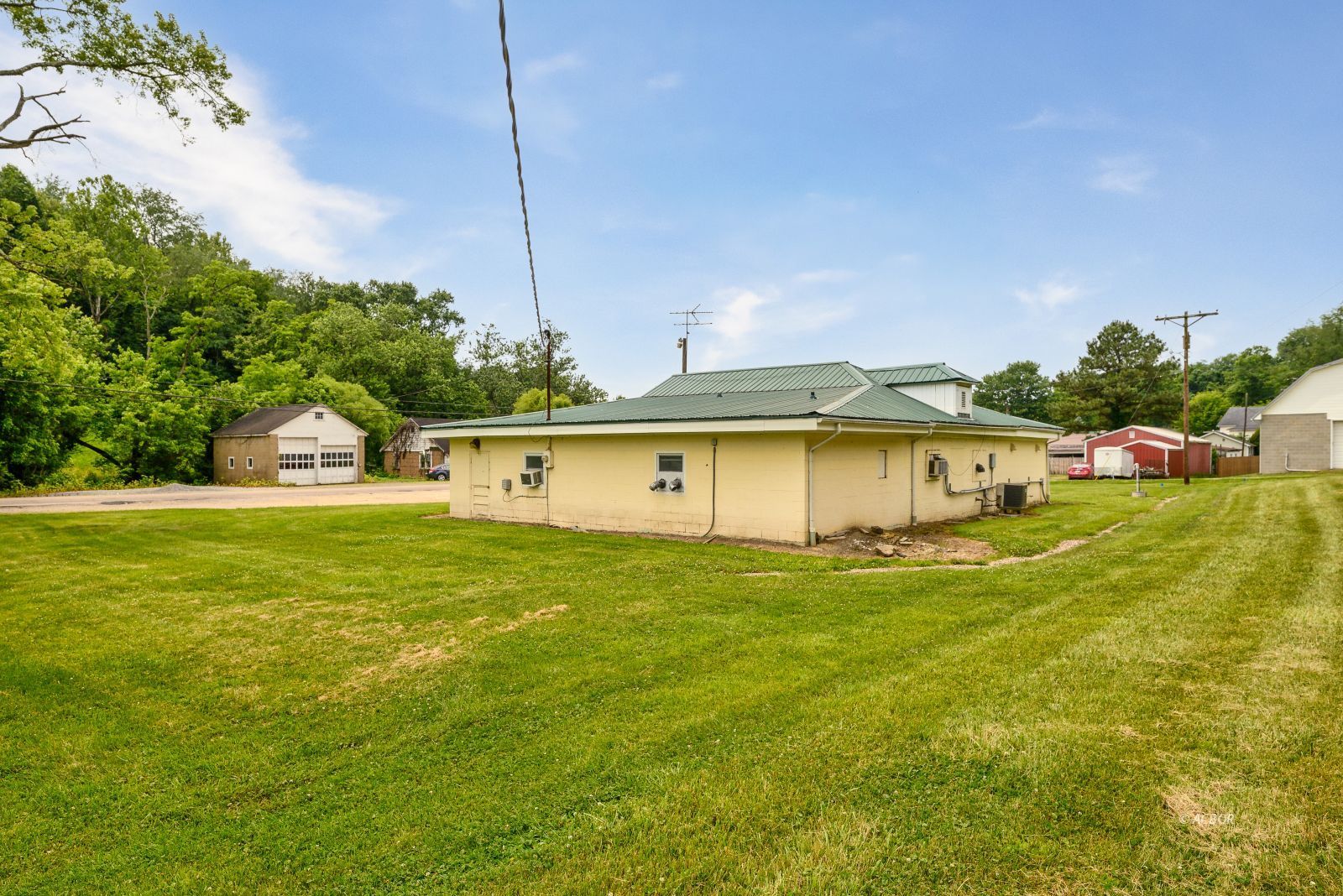 39520 Bradbury