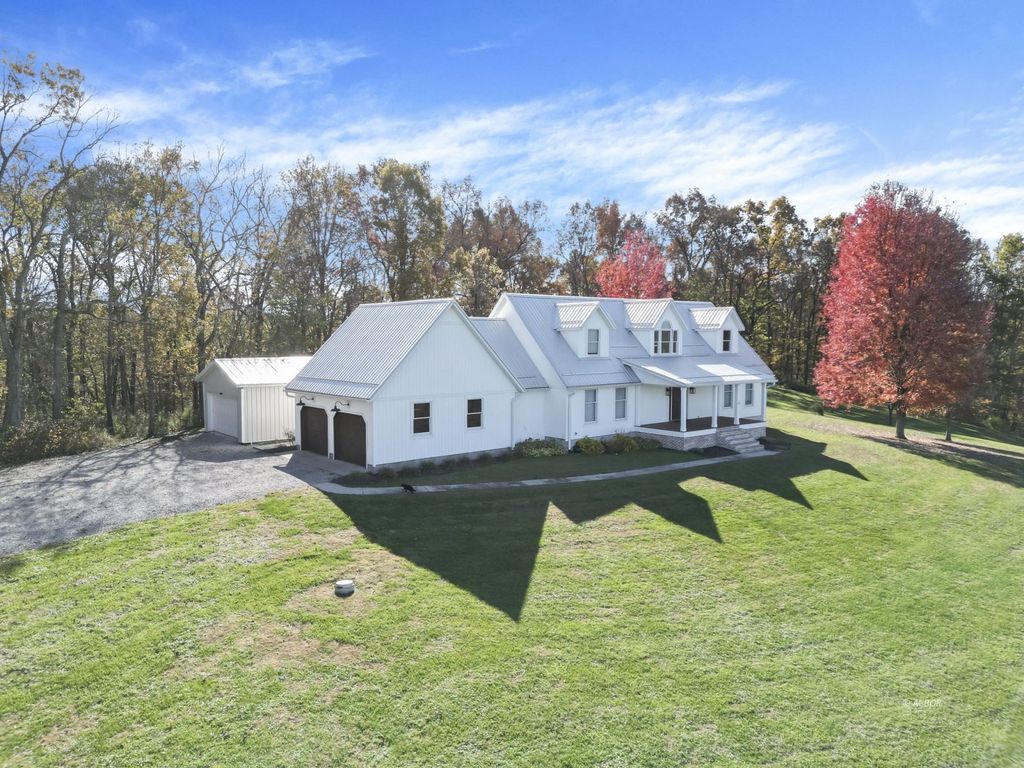 Photo of 29455 Chestnut Dr, Albany, OH 45710 (MLS # 2434162)