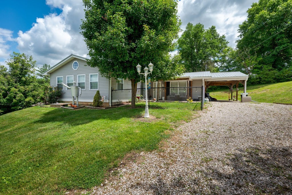 Photo of 350 Sanders Dr, Gallipolis, OH 45631 (MLS # 2435075)