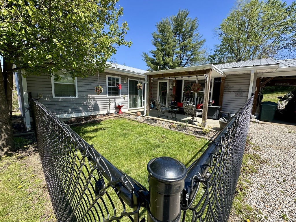 Photo of 350 Sanders Dr, Gallipolis, OH 45631 (MLS # 2435075)