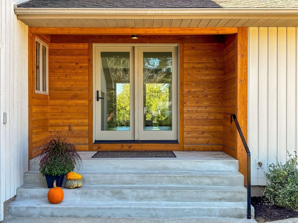 Photo of 7405 Radford Rd, Athens, OH 45701 (MLS # 2434081)