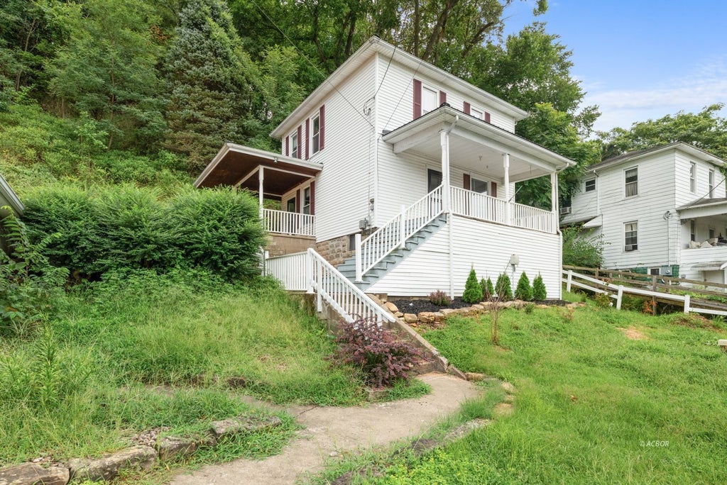 Photo of 42916 State Route 124, Pomeroy, OH 45769 (MLS # 2435386)