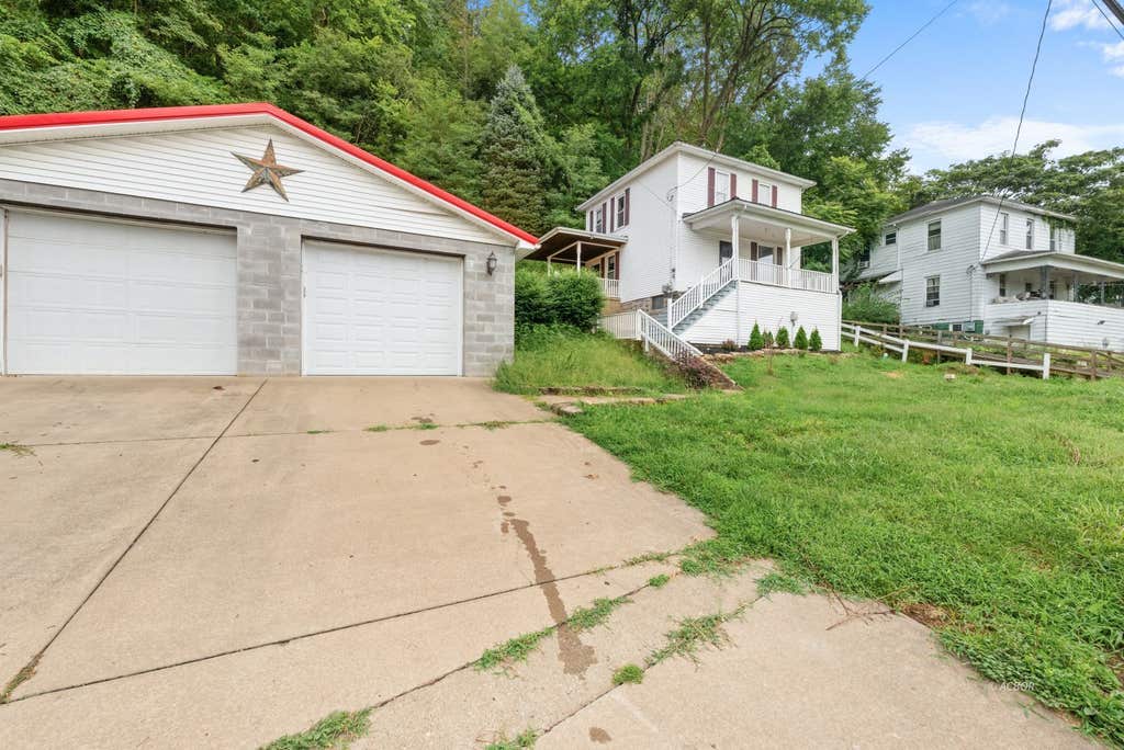 Photo of 42916 State Route 124, Pomeroy, OH 45769 (MLS # 2435386)