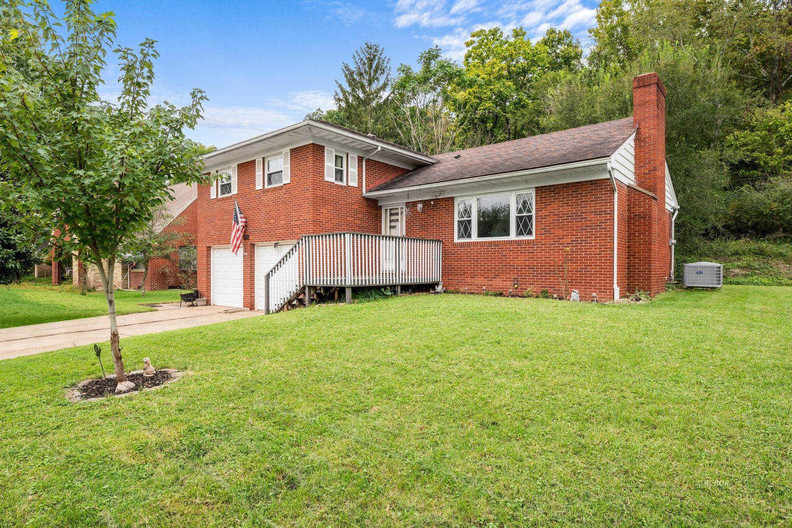 432 Hedgewood Drive