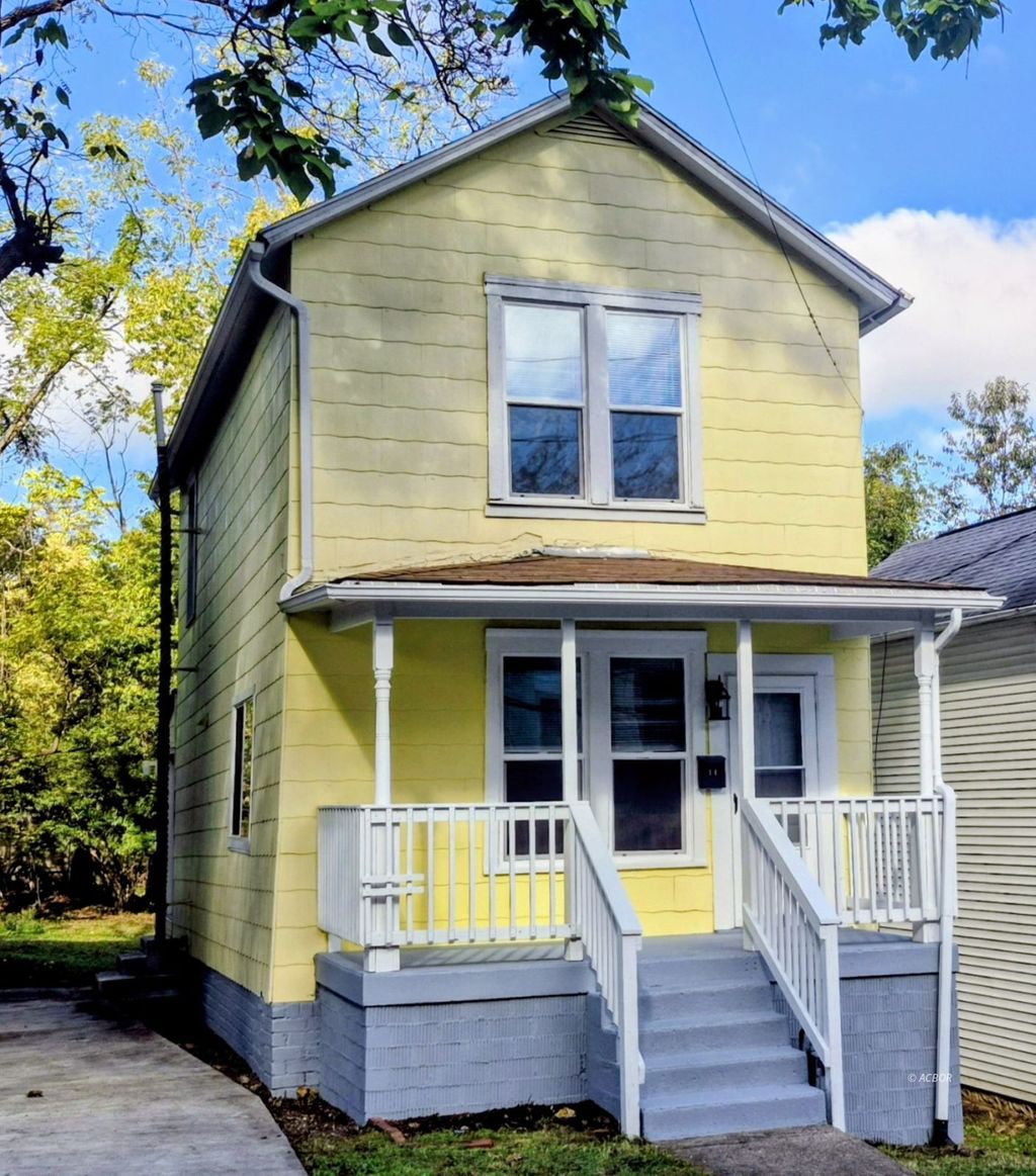 Photo of 11 Walker St, Athens, OH 45701 (MLS # 2434095)