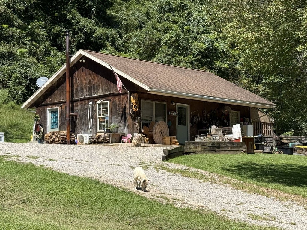 Photo of 36923 Carpenter Hill Rd, Langsville, OH 45741 (MLS # 2435441)