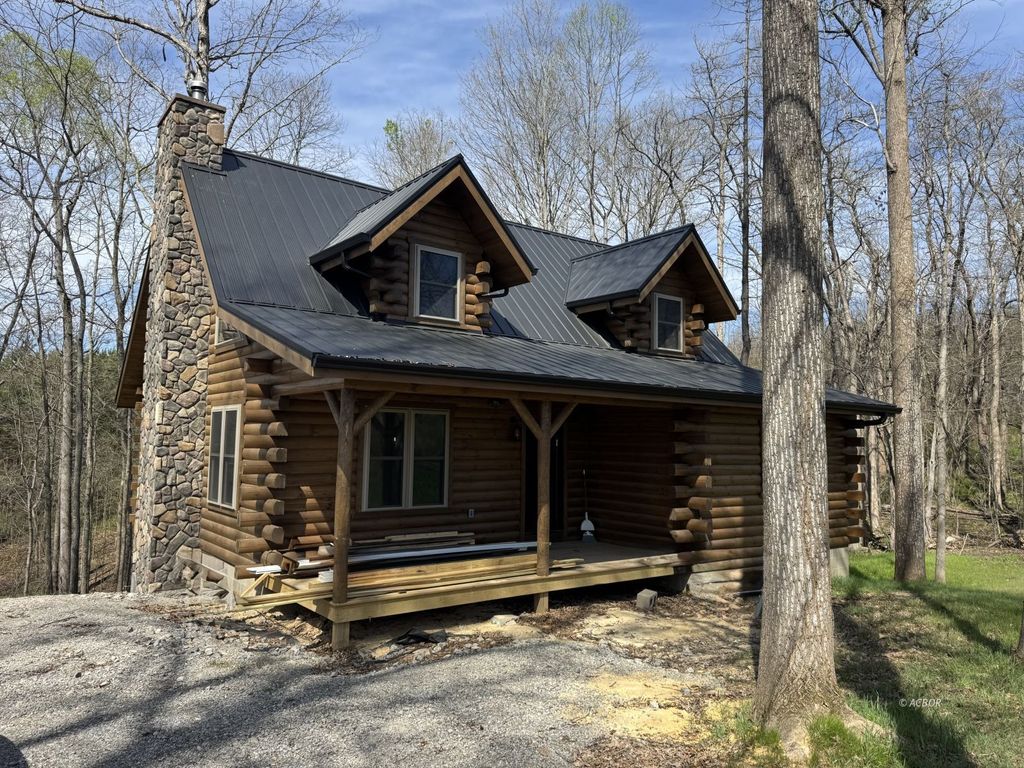 Photo of 281 Jolly Rd, Wellston, OH 45692 (MLS # 2434747)