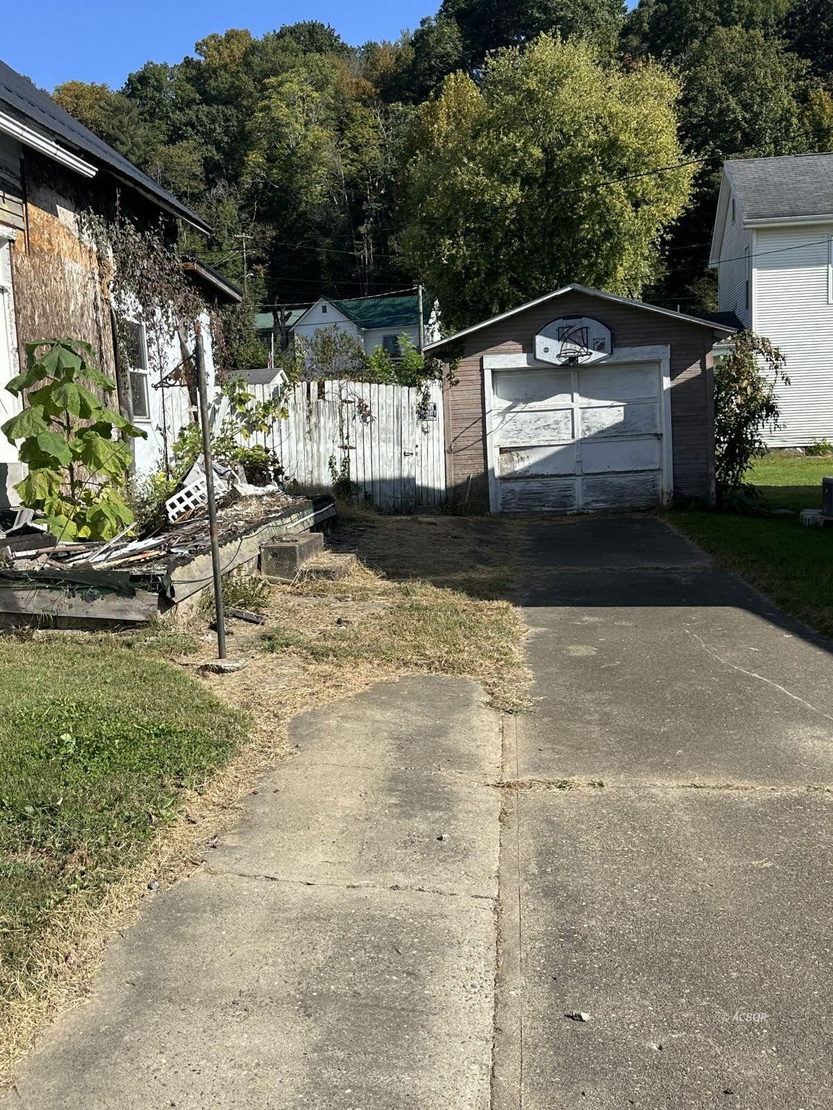 558 Palmer St.