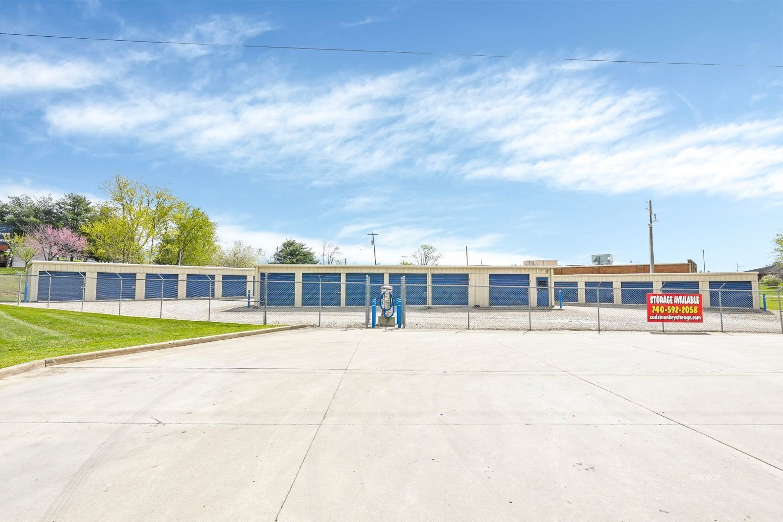 6100 Ayers - Storage Rd