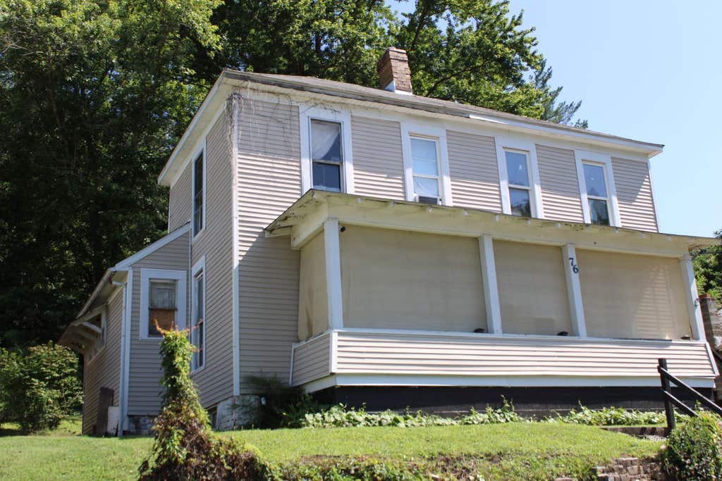 Photo of 76 Mill St, Nelsonville, OH 45764 (MLS # 2435327)