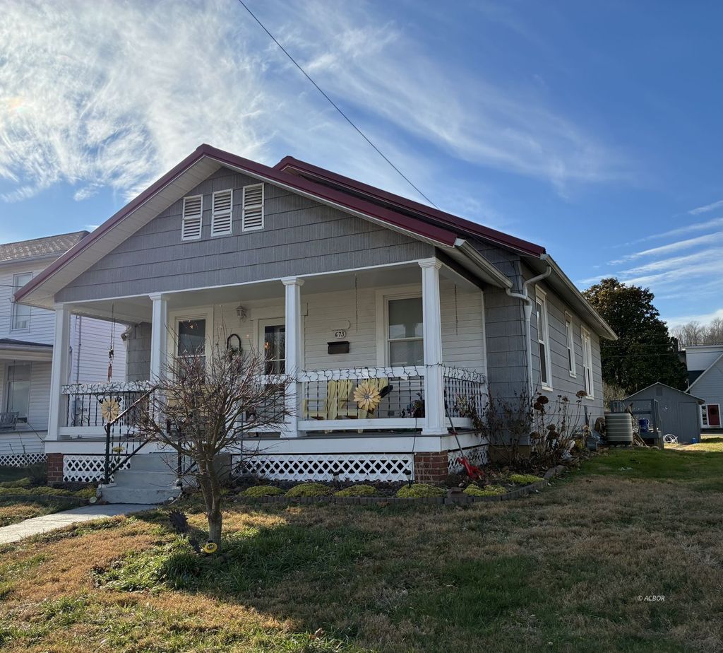 Photo of 673 High St, Middleport, OH 45760 (MLS # 2434394)