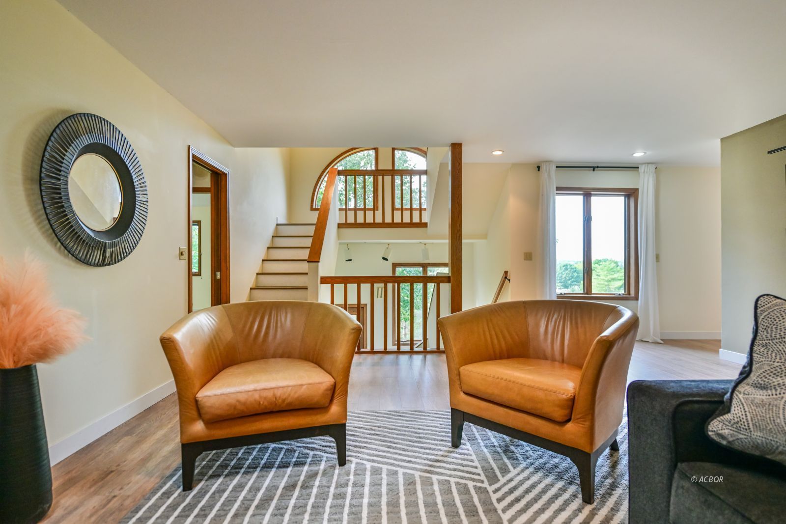 16 McGuffey Ln