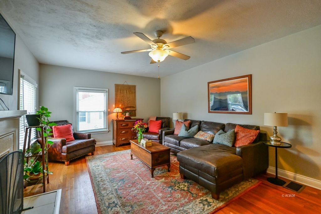 Photo of 20 Grand Park Blvd, Athens, OH 45701 (MLS # 2435294)