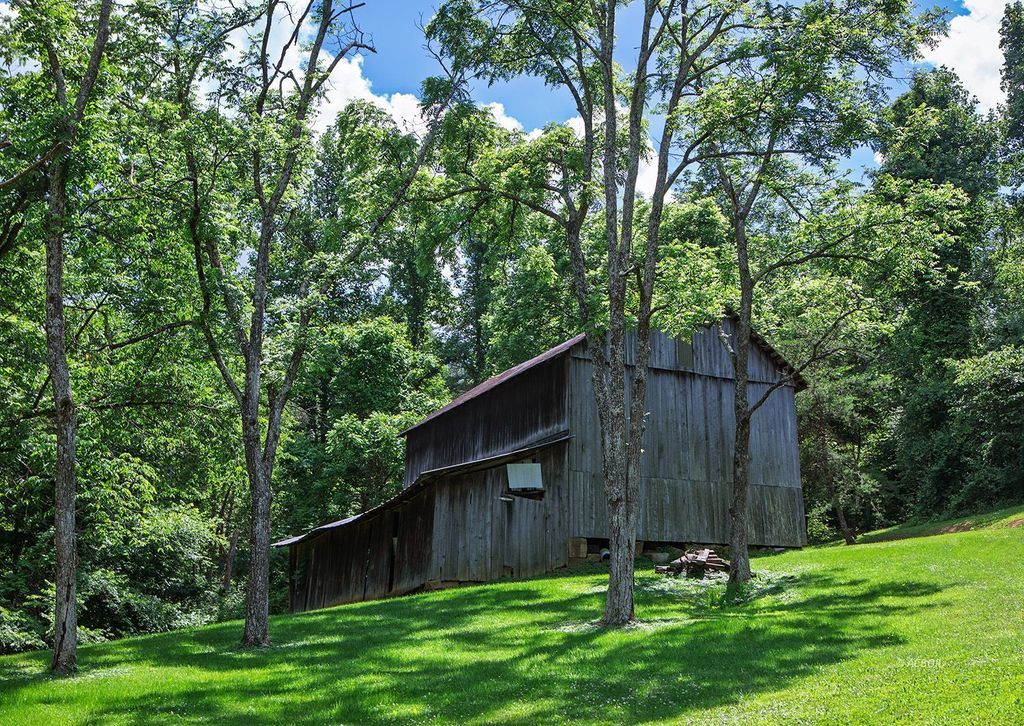 Photo of 32849 Mc Cumber Rd, Rutland, OH 45775 (MLS # 2435154)