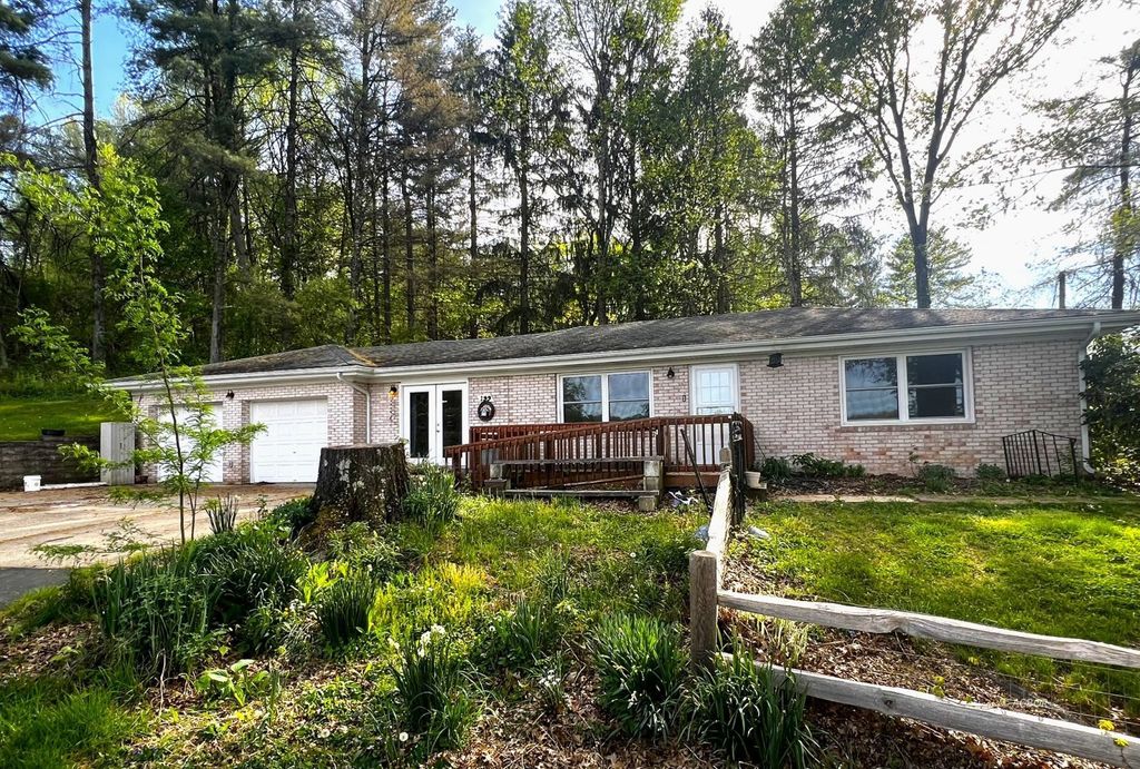 Photo of 199 Longview Heights Rd, Athens, OH 45701 (MLS # 2434291)