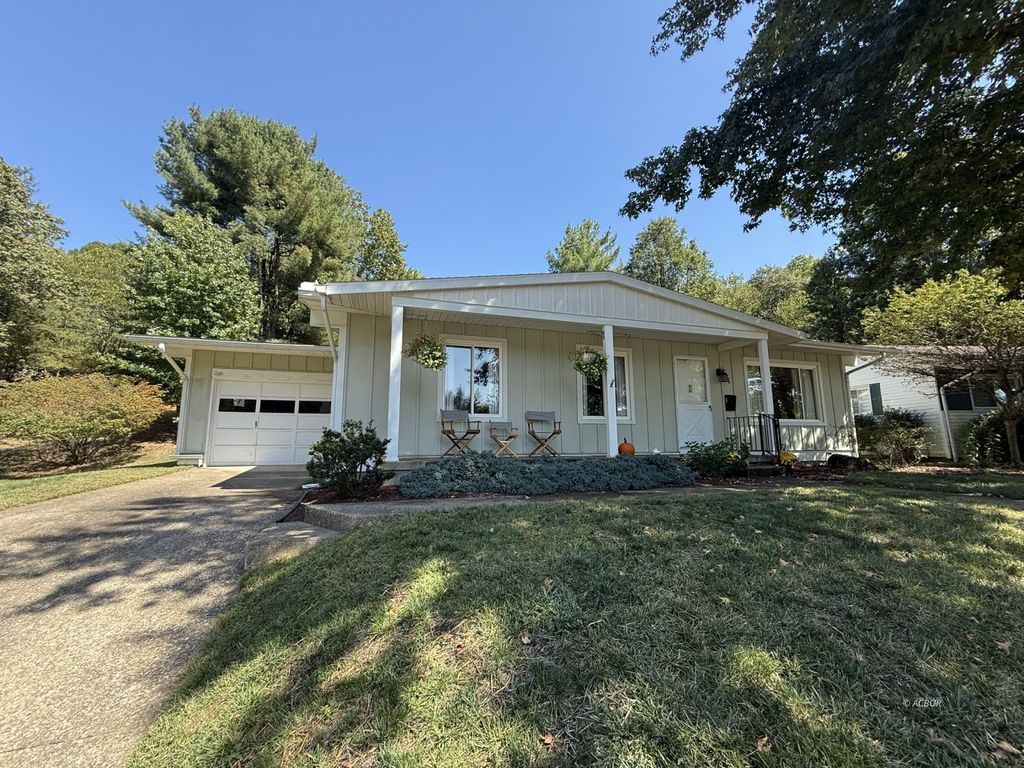 Photo of 51 Eden Place, Athens, OH 45701 (MLS # 2434074)