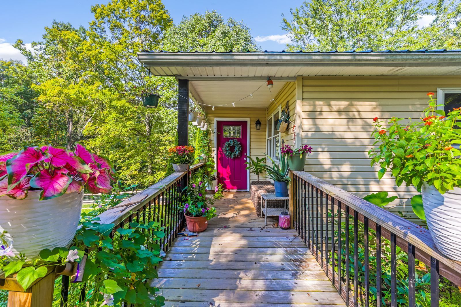210 Grover St