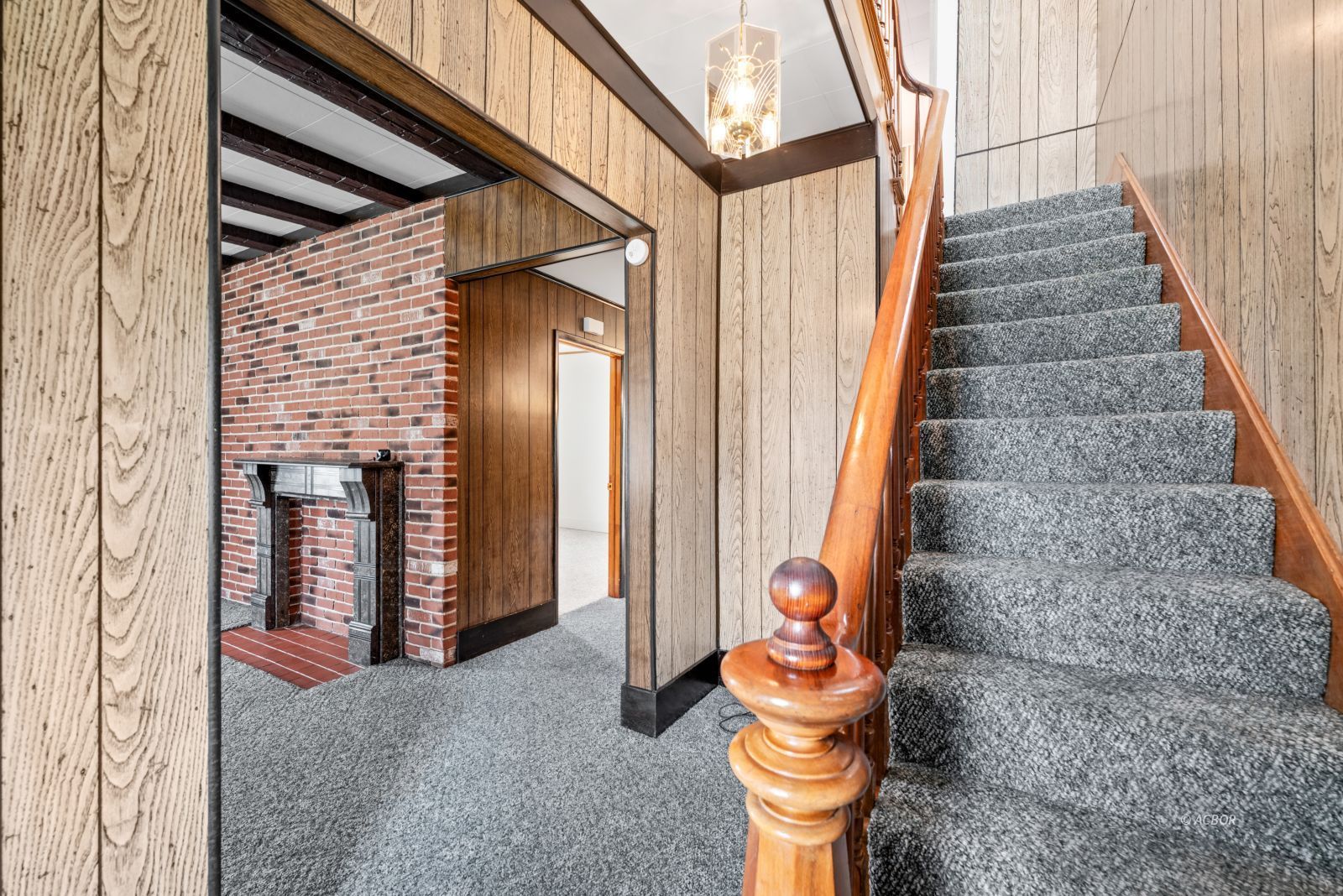 82 Cedar St