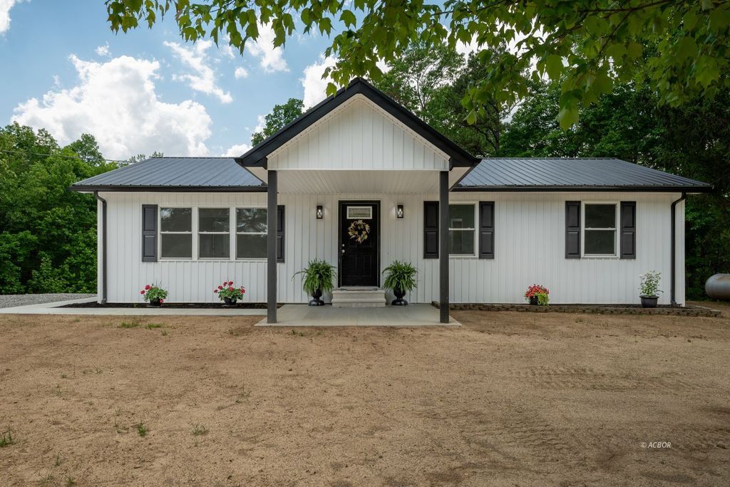 Photo of 3638 Cherry Ridge Rd, Oak Hill, OH 45656 (MLS # 2434930)