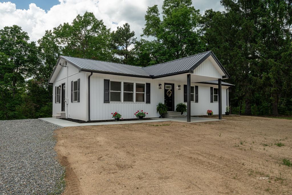 Photo of 3638 Cherry Ridge Rd, Oak Hill, OH 45656 (MLS # 2434930)