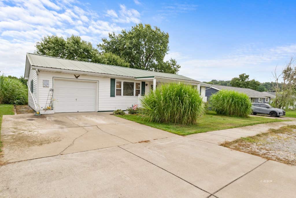 Photo of 459 LeGrande Blvd BLVD, Gallipolis, OH 45631 (MLS # 2435378)